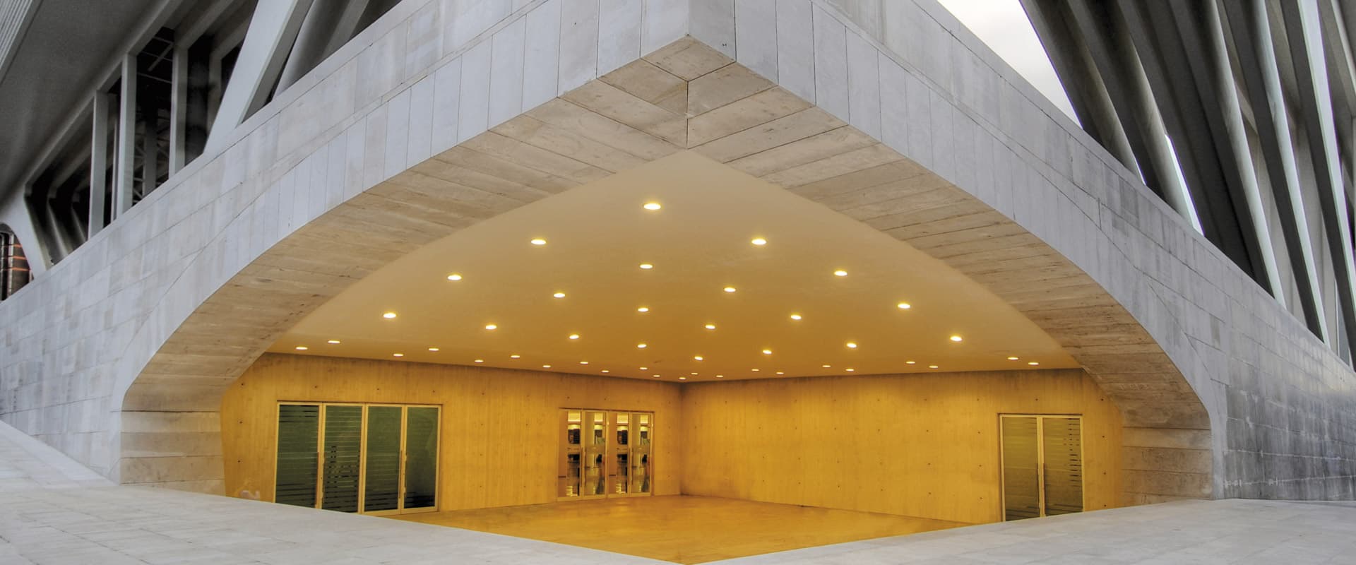 LOBBY, image 2 of 3
