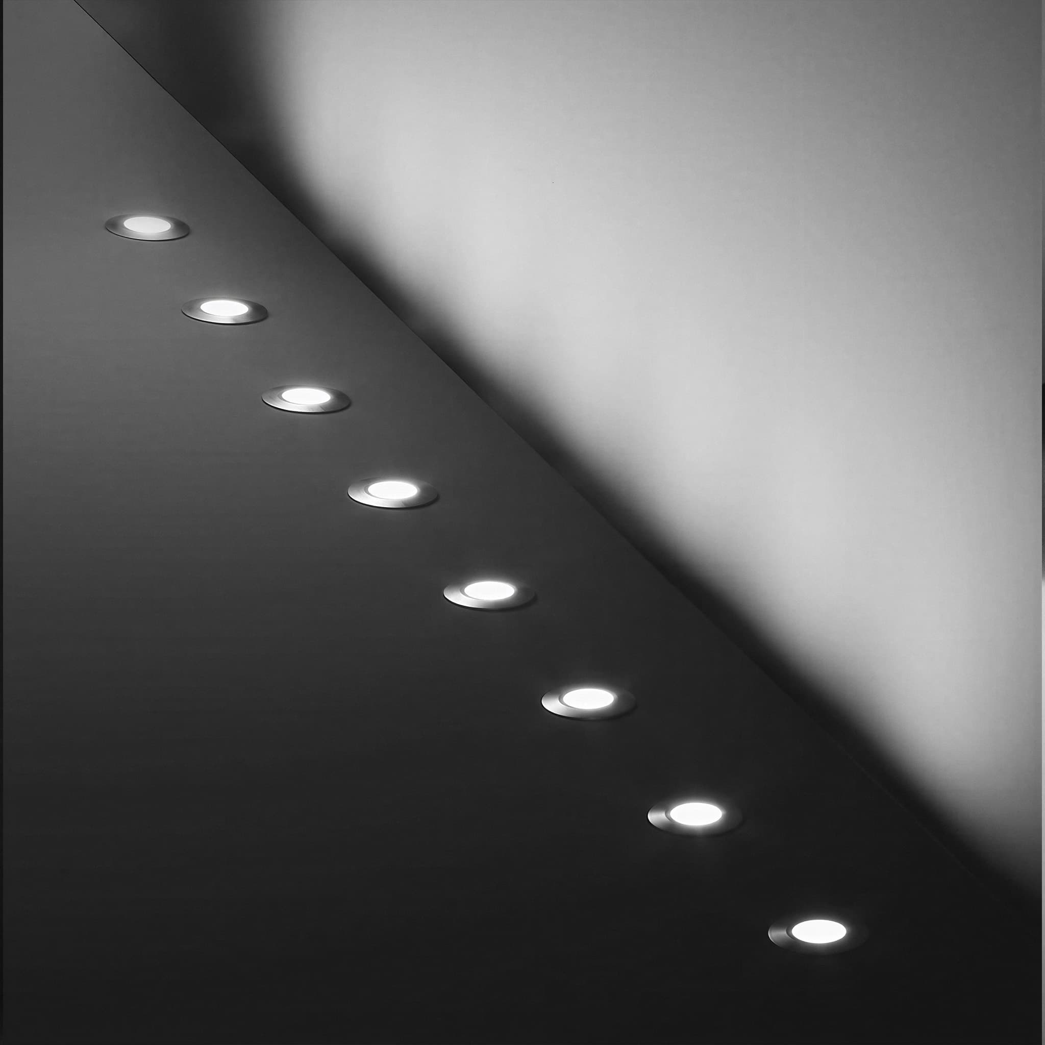 NANOLED